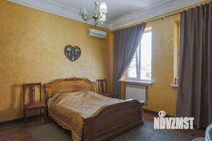 Дом 380м&sup2;, 3-этажный, участок 4 сот.  