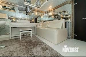 Дом 208м&sup2;, 2-этажный, участок 6 сот.  