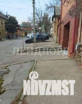 Дом 100м&sup2;, 2-этажный, участок 3 сот.  