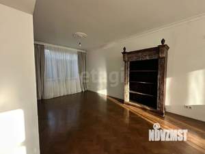 Дом 140м², 2-этажный, участок 3 сот.  