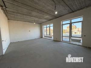 Дом 230м&sup2;, 2-этажный, участок 5 сот.  