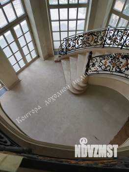 Дом 850м², 2-этажный, участок 18 сот.  