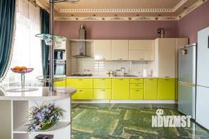 Дом 133м&sup2;, 2-этажный, участок 3 сот.  