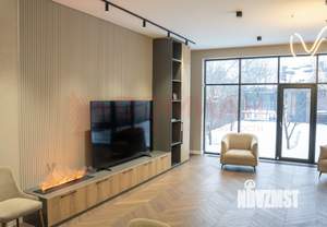 Дом 380м&sup2;, 3-этажный, участок 6 сот.  