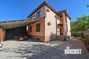 Дом 250м², 2-этажный, участок 6 сот.  