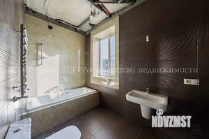 Коттедж 300м², 2-этажный, участок 6 сот.  