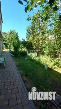 Дом 100м², 2-этажный, участок 6 сот.  