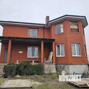 Дача 250м², 2-этажный, участок 6 сот.  