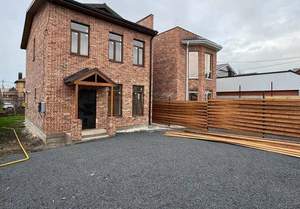 Дом 115м&sup2;, 2-этажный, участок 3 сот.  