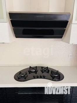 Дом 178м&sup2;, 2-этажный, участок 3 сот.  