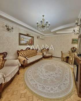 Дом 210м², 2-этажный, участок 6 сот.  