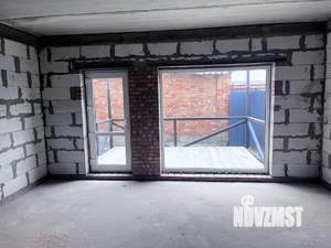 Дом 100м&sup2;, 2-этажный, участок 2 сот.  