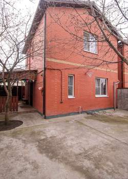 Дом 80м&sup2;, 2-этажный, участок 2 сот.  