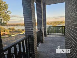 Дом 141м&sup2;, 3-этажный, участок 2 сот.  