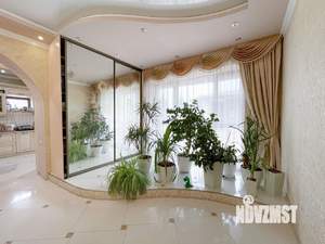 Дом 214м², 3-этажный, участок 6 сот.  