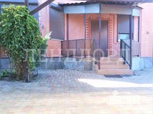 Дом 258м&sup2;, 2-этажный, участок 5 сот.  