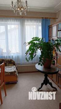 Дом 143м&sup2;, 3-этажный, участок 2 сот.  