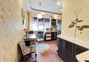 Дом 105м&sup2;, 2-этажный, участок 2 сот.  