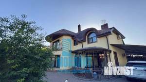 Дом 220м², 2-этажный, участок 7 сот.  