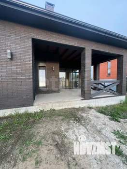 Дом 180м&sup2;, 1-этажный, участок 6 сот.  