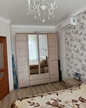 Дом 132м&sup2;, 3-этажный, участок 3 сот.  