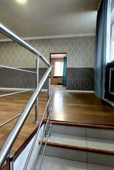 Дом 250м&sup2;, 2-этажный, участок 3 сот.  