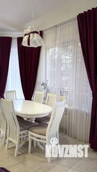 Дом 267м&sup2;, 2-этажный, участок 6 сот.  