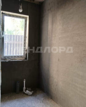 Дом 300м&sup2;, 2-этажный, участок 5 сот.  