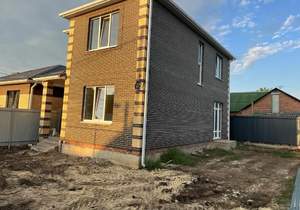 Дом 140м&sup2;, 2-этажный, участок 3 сот.  