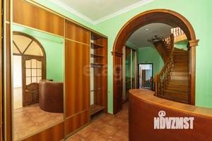 Дом 600м², 4-этажный, участок 6 сот.  