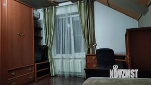 Дом 187м², 3-этажный, участок 3 сот.  