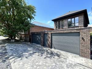 Дом 150м&sup2;, 2-этажный, участок 3 сот.  