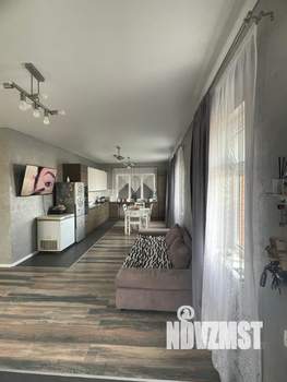 Дом 231м², 2-этажный, участок 5 сот.  