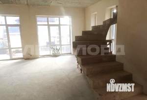 Дом 290м&sup2;, 2-этажный, участок 3 сот.  