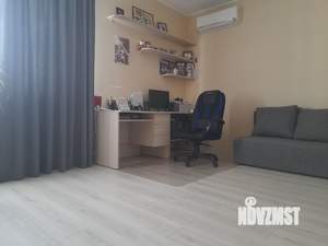 Дом 160м&sup2;, 3-этажный, участок 3 сот.  