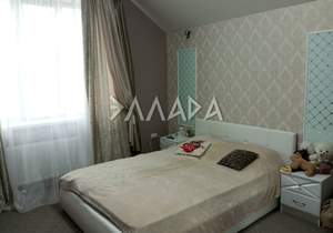 Дом 220м², 2-этажный, участок 6 сот.  
