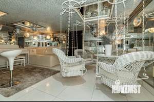 Дом 208м&sup2;, 2-этажный, участок 6 сот.  