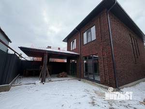 Дом 272м&sup2;, 2-этажный, участок 4 сот.  