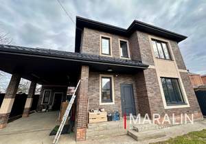 Дом 170м&sup2;, 2-этажный, участок 3 сот.  