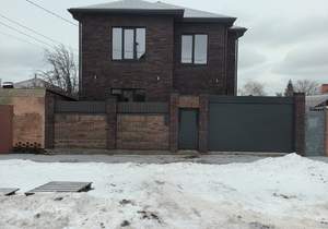 Дом 175м&sup2;, 2-этажный, участок 4 сот.  