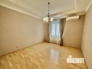 Дом 220м², 2-этажный, участок 4 сот.  