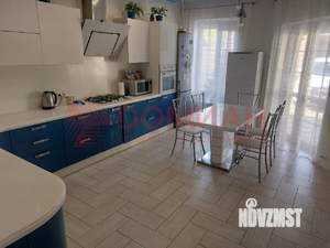 Дом 130м², 2-этажный, участок 3 сот.  