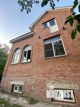 Дом 231м&sup2;, 2-этажный, участок 6 сот.  