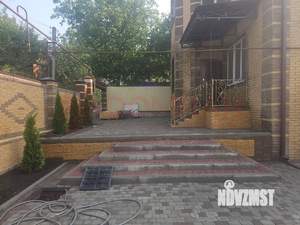 Дом 208м&sup2;, 2-этажный, участок 5 сот.  