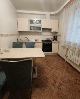 Дом 160м&sup2;, 2-этажный, участок 6 сот.  