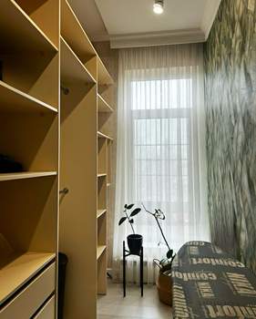 Дом 200м&sup2;, 3-этажный, участок 4 сот.  