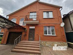 Дом 215м&sup2;, 2-этажный, участок 6 сот.  