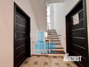 Дом 255м&sup2;, 2-этажный, участок 7 сот.  