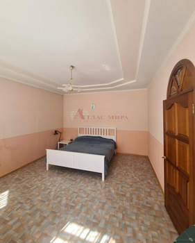 Дом 313м&sup2;, 2-этажный, участок 8 сот.  