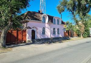 Дом 575м&sup2;, 2-этажный, участок 8 сот.  